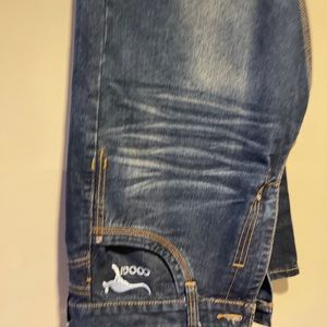 Coogi Australia Mens Jeans Logo Embroidered Size 38x34 ( Measures 36x30 )